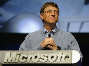 Apa Bill Gates Juga Menyesal Pernah Selamatkan Apple?