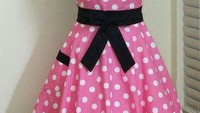 Bentuknya persis seperti rok tanpa lengan. Model apron ini bisa memakai padu padan motif kain seperti membuat rok. Terlihat cantik saat dipakai.Foto: Istimewa