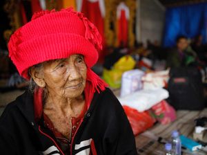 Status Gunung Agung Awas, Warga Mulai Mengungsi