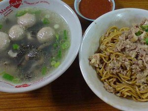 Sedang di Tasik? Yuk, Jajan Mie Baso Babat yang Kenyal Gurih Ini