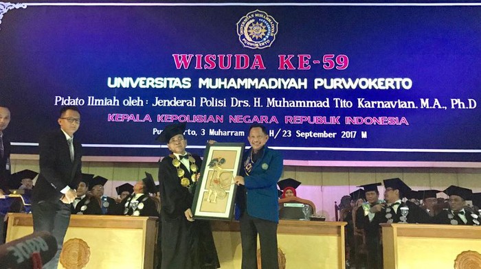 Kapolri Didaulat Sebagai Warga Kehormatan Muhammadiyah