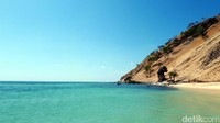 Wisata bahari di Pulau Liran bisa banget untuk dikembangkan. Para investor diharapkan bisa masuk ke pulau ini untuk membangun resort (Eduardo/detikTravel)