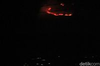 Kawasan Gunung Selasih Bandung Terbakar