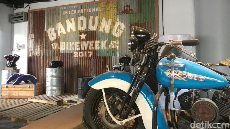 2.500 Biker Siap Main Angklung di Atas Motor Harley-Davidson Foto: Tri Ispranoto 2.500 Biker Siap Main Angklung di Atas Motor Harley-Davidson Foto: Tri Ispranoto