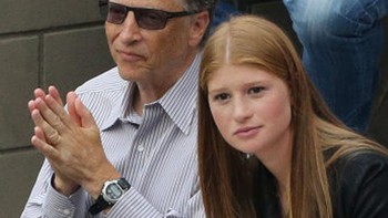 7. Family man: Pernikahannya dengan Melinda memang gagal, tapi Bill Gates tetap dikenal sebagai family man yang sangat akrab dengan tiga buah hatinya. Anak-anaknya dididik dengan baik, tidak manja ataupun sombong. Anak-anak itu juga tak pernah mengatakan hal buruk tentang ayahnya. Foto: Getty Images