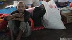 Melihat Kondisi Pengungsi Gunung Agung di GOR Klungkung