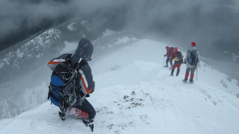 Badai Salju di Mont Blanc Badai Salju di Mont Blanc