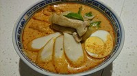 Pencinta kari bisa puaskan selera di Curry Times, Gerai ini ada di basemen 2 public area terminal 3. Kari ayamnya sayang untuk dilewatkan.