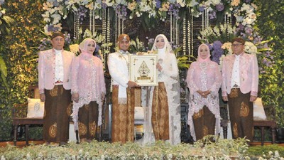Khidmatnya Akad Nikah Putra Zulkifli Hasan