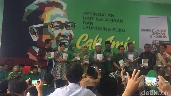Cak Imin Rayakan Ultah ke-51 dengan Luncurkan 2 Buku