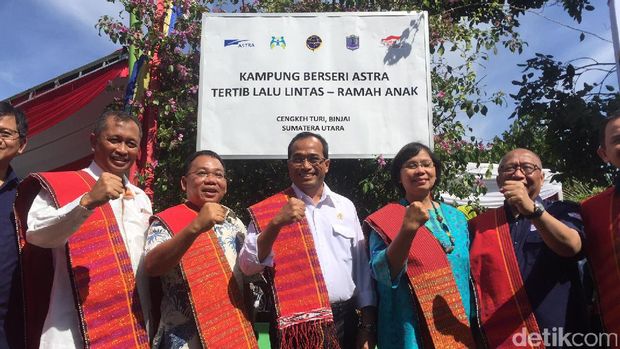 Menhub Ajak Masyarakat Peduli Keselamatan Berkendara.