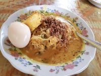 Warung Laksa Pak Inin: Slurpp! Segarnya Laksa Bogor dengan Tahu ...