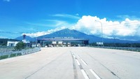 Tol Bawen-Salatiga dikelilingi empat gunung yang menawarkan panorama indah alami. Gunung-gunung tersebut adalah Merbabu, Sumbing, Merapi, dan Sindoro. Dok. Jasa Marga.