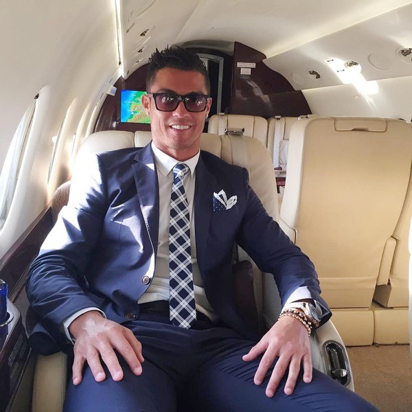 Kembali Ke Manchester United, Christiano Pindahan dengan Pesawat Jet dan Tempati Rumah Mewah