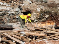 Deretan Infrastruktur Ambruk di 4 Tahun Jokowi-JK