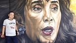 Foto: Jepretan Traveler di Mural Susi yang Keren