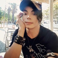 Sergio Cortes jadi viral setelah akun bernama @gossipgrill memposting fotonya di Twitter. yall my man is so cute, look at the selfie he just sent me, tulisnya. Foto: Instagram