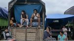 Wajah Para Pengungsi Gunung Agung, di Tenda hingga Truk