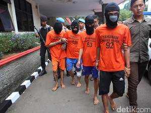 Terekam CCTV, Perampok Minimarket di Bogor Ditembak Polisi