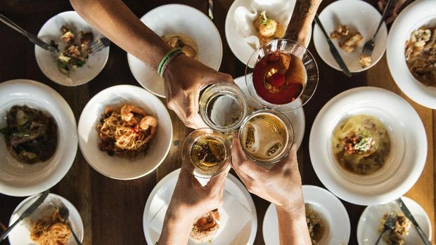 10 Tradisi Makan-makan Unik di Tahun Baru dari Seluruh Dunia - CNN Indonesia