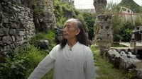 Seorang pria dari China berhasil membuat kastil seluas 50 hektar. Alasannya sangat sederhana, ia rindu akan suasana kampung halamannya (BBC Travel)