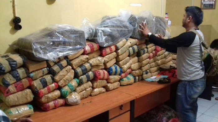 Rumah Kosong di Simalungun Isinya 127 Kg Ganja