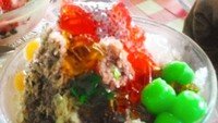 Es Jellygar di Yogya cukup populer karena aneka pilihan jelly dan isiannya. Seperti es jelly yang diunggah @esjellygar ini. Sluurp! Menggiurkan ya?Foto: Istimewa