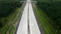 Ruas Medan-Binjai sepanjang 17 km. Adapun seksi II Helvetia-Semayang 6,18 km dan seksi III Semayang-Binjai 4,28 km telah menjalani uji laik fungsi. (PT Hutama Karya).