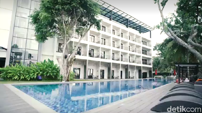 Pasang Tembok Di Pantai Hotel Aston Anyer Selamat Dari Tsunami