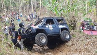 Jambore 4x4 mengambil start di alun-alun Purworejo dan finish di Pantai Jatimalang.