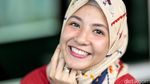 Senyum Manis Natasha Rizki