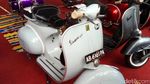Puluhan Vespa Pamer Kecantikan di Yogyakarta
