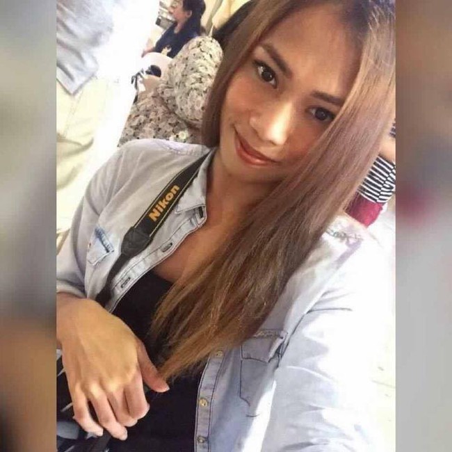 Saat menjadi wanita, Arnie benar-benar tampil total. Dia belakangan memakai makeup, mulai dari lipstik, bedak hingga menghias alisnya. Foto: Dok. Facebook Puberty Hits