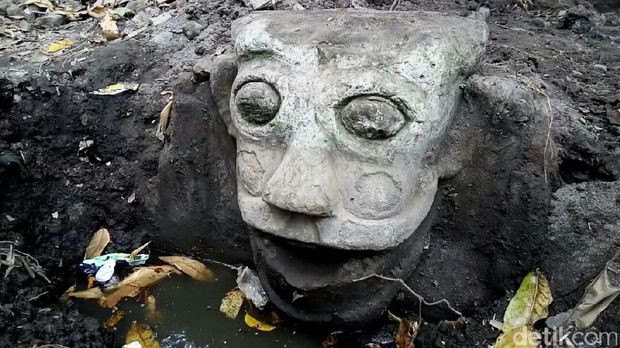 Patung Buto di Umbul Buto, Klaten. 