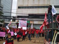 Ini 5 Tuntutan Eks Pegawai 7-Eleven