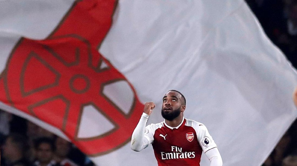 Alexandre Lacazette merayakan gol untuk Arsenal (Reuters)