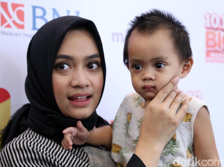 Anak Ayudia Bing Slamet Kayak Macan: Dia Lagi Demen Nge-gerauk Anak Orang Anak Ayudia Bing Slamet Kayak Macan: Dia Lagi Demen Nge-gerauk Anak Orang