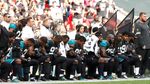 Aksi Berlutut Para Pemain NFL yang Dikecam Trump