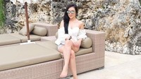 Wanita yang berulang tahun di bulan Mei itupun kerap mengunggah fotonya saat travelling. (Dok. Instagram/triamayangsari)