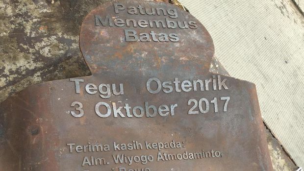 'Patung Menembus Batas' rencananya diresmikan 3 Oktober 2017.