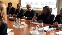Dalam pertemuan dengan Menteri Salcedo, Susi menyampaikan Indonesia gencar mengampanyekan perlindungan terhadap hak-hak laut.