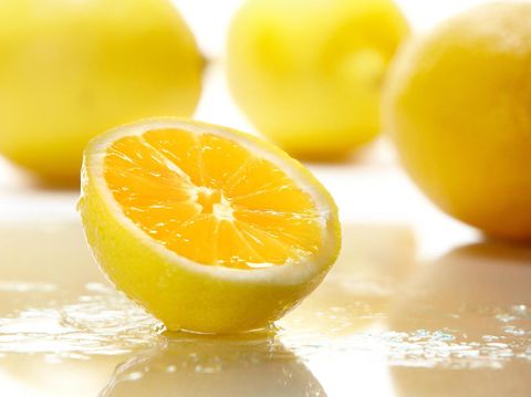 6 Bahan Alami yang Dikira Bermanfaat Ternyata Malah Bahaya untuk Kulit