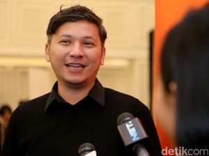 Gading Marten Lebih Pilih Motor Ketimbang Mobil