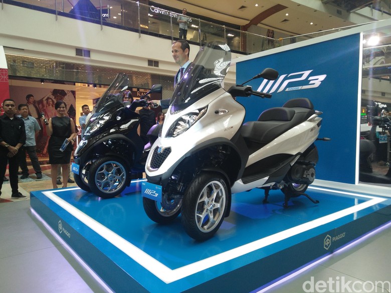 Piaggio MP3 diluncurkan di Indonesia (Foto: Khairul Imam Ghozali) Piaggio MP3 diluncurkan di Indonesia (Foto: Khairul Imam Ghozali)