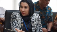 Universitas Utara Malaysia (UUM) dipilih Rita sebagai tempat menimba ilmu dan akhirnya mendapat gelar PhD.