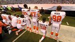 Aksi Berlutut Para Pemain NFL yang Dikecam Trump