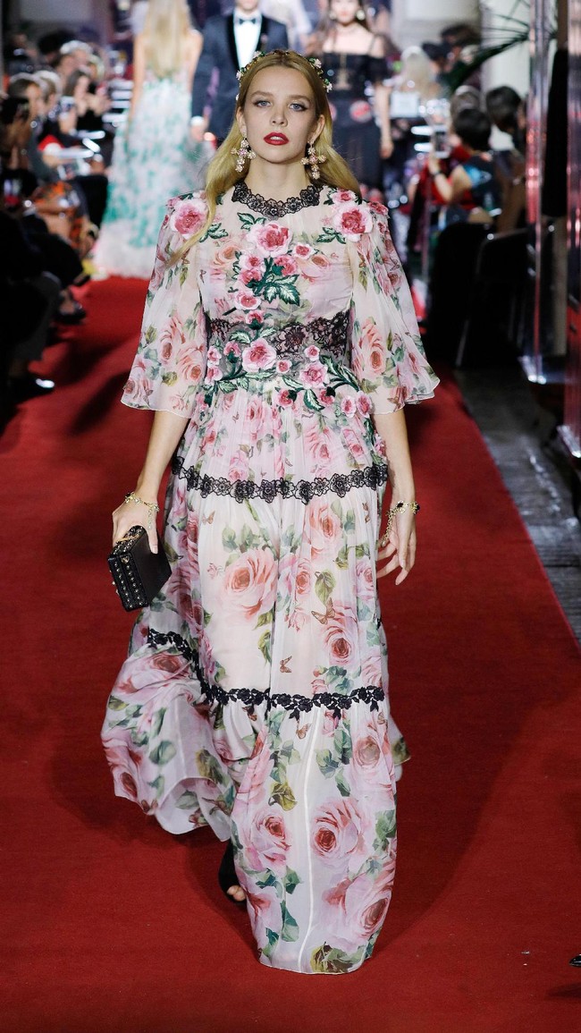 The runway at the Dolce & Gabbana secret show during Milan Fashion Week Spring/Summer 2018 at Bar Martini on September 23, 2017 in Milan, Italy.  (Photo by Andreas Rentz/Getty Images)