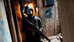Bertopeng, Begini Aksi Polisi Militer di Brasil Gerebek Bandar Narkoba