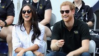 Hubungan Pangeran Harry dan Meghan Markle mulai tercium media saat mereka menghadiri sebuah acara tenis di Kanada. Vaughn Ridley/Getty Images for the Invictus Games Foundation