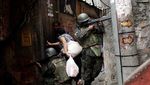 Bertopeng, Begini Aksi Polisi Militer di Brasil Gerebek Bandar Narkoba